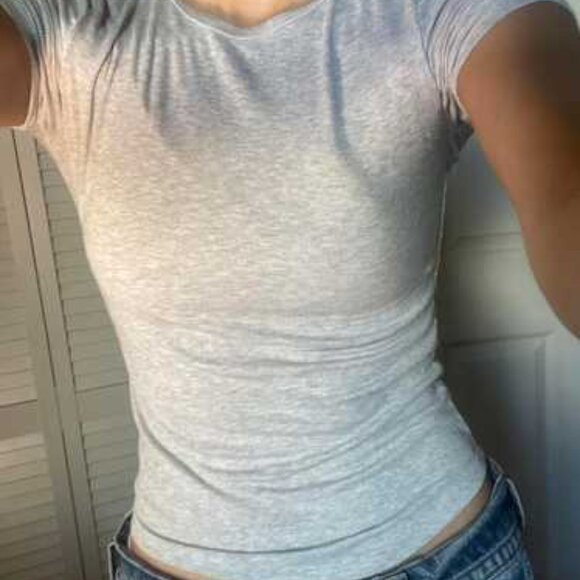 Sunday Best Bliss Hip Tee - Grey Small - Picture 3 of 3